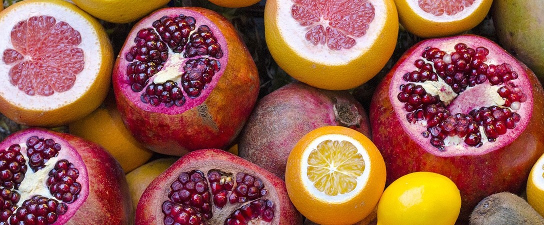 Pomegranate health benefits and recipes