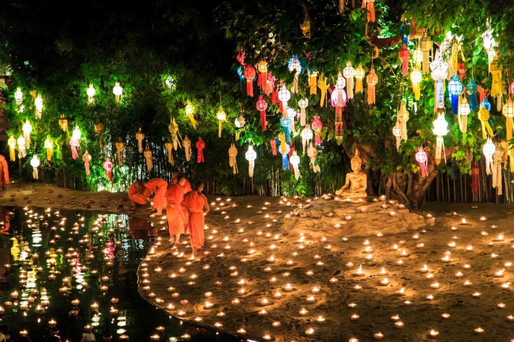 yee peng lantern festival in chiang mai