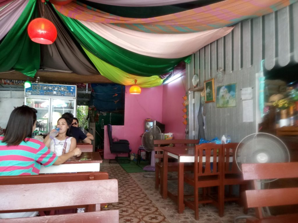 Cheap food in AYutthaya Thailand